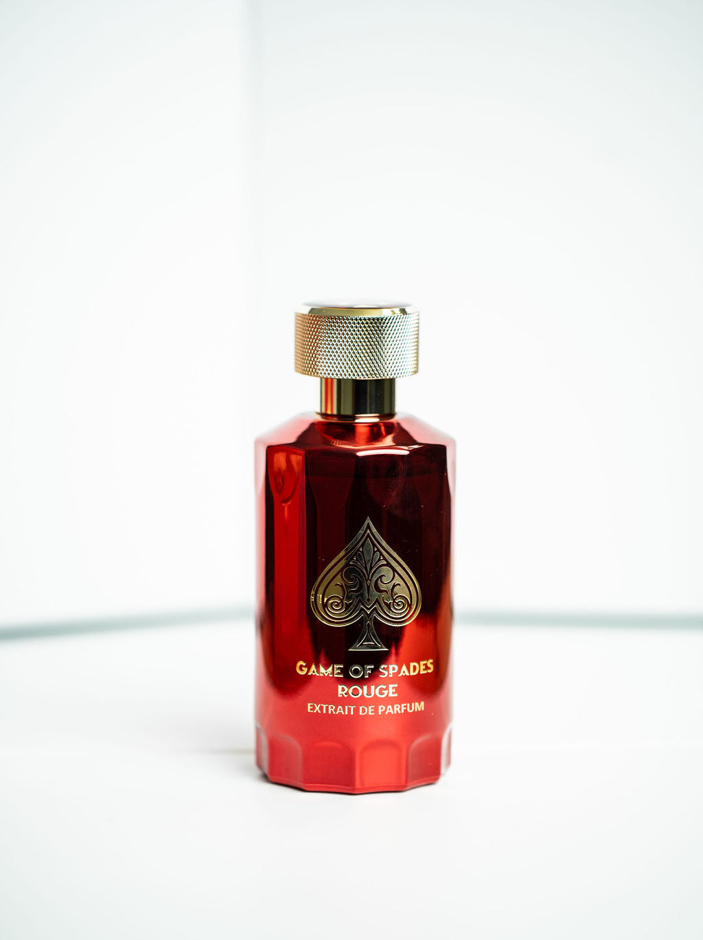 Game of Spades Rouge Extrait