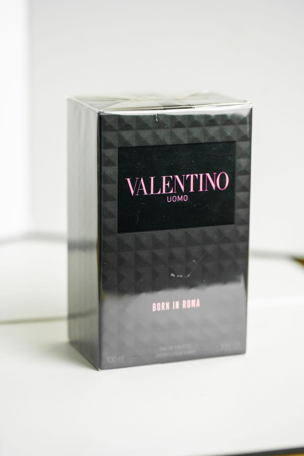 Valentino Uomo Born in Roma